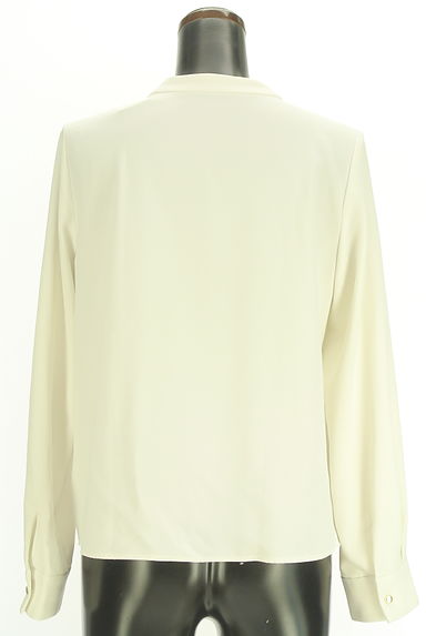 クリックで大画像表示 NATURAL BEAUTY BASIC(ナチュラルビューティベーシック)の古着「タイ風フリルブラウス(ブラウス)」大画像2へ