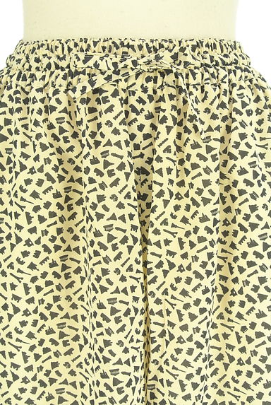 クリックで大画像表示 LUI CHANTANT(ルイシャンタン)の古着「総柄ショートパンツ(ショートパンツ・ハーフパンツ)」大画像4へ