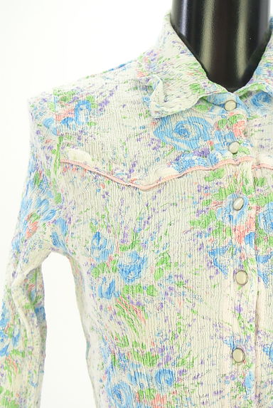 クリックで大画像表示 TSUMORI CHISATO(ツモリチサト)の古着「シワ加工花柄7分袖シャツ(カジュアルシャツ)」大画像4へ