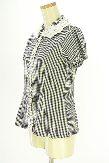 クリックで大画像表示 Jane Marple(ジェーンマープル)の古着「花モチーフ付きギンガムチェックブラウス(ブラウス)」大画像3へ