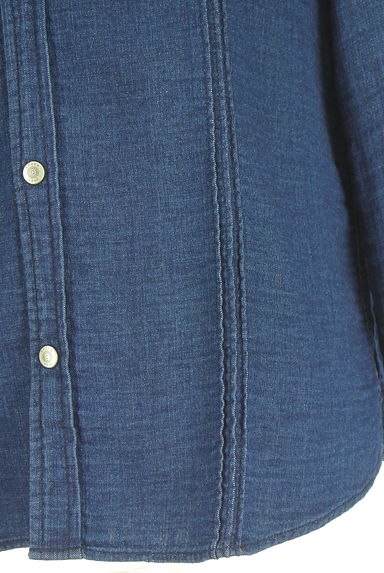 クリックで大画像表示 EPOCA UOMO(エポカウォモ)の古着「ピンタックデニム風シャツ(カジュアルシャツ)」大画像5へ