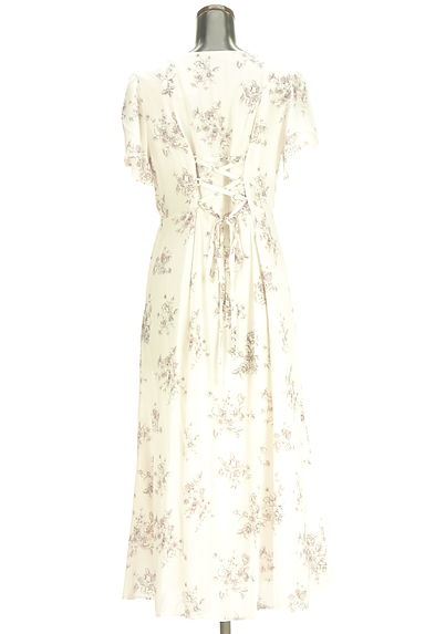 クリックで大画像表示 LAISSE PASSE(レッセパッセ)の古着「花柄シフォンロングフレアワンピース(ワンピース・チュニック)」大画像2へ
