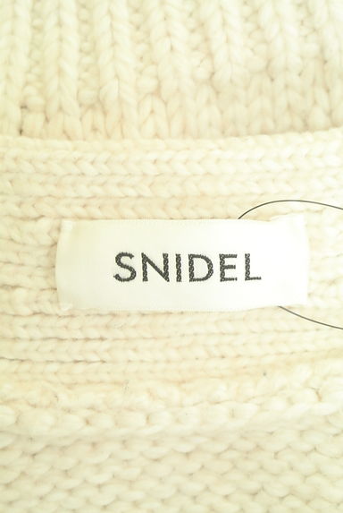 クリックで大画像表示 Snidel(スナイデル)の古着「ボリューム袖ニットカーディガン(カーディガン・ボレロ)」大画像6へ