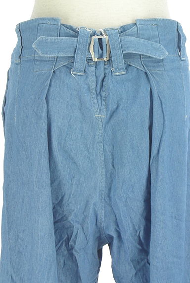 クリックで大画像表示 ZUCCa(ズッカ)の古着「ハイウエストテーパードダンガリーデニムパンツ(デニムパンツ)」大画像4へ