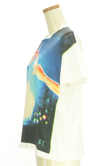 クリックで大画像表示 ZUCCa(ズッカ)の古着「E.T.コラボプリントTシャツ(Tシャツ)」大画像3へ