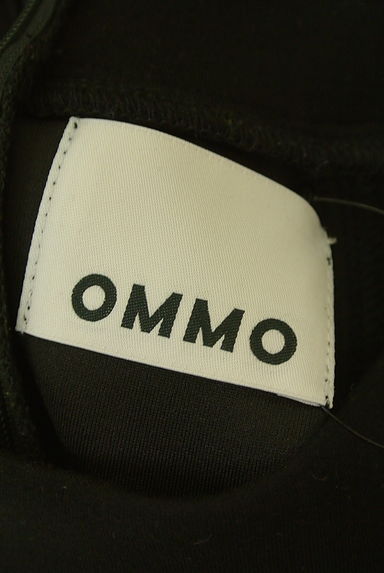 クリックで大画像表示 OMMO(オーエムエムオー)の古着「ボリューム袖ハイネックフレアカットソー(カットソー・プルオーバー)」大画像6へ