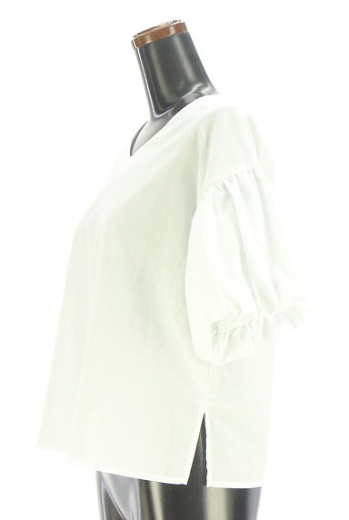 クリックで大画像表示 earth music&ecology(アースミュージック&エコロジー)の古着「Vネックピンストライプ柄カットソー(カットソー・プルオーバー)」大画像3へ