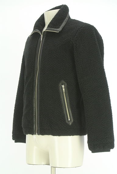 クリックで大画像表示 AZUL BY MOUSSY(アズールバイマウジー)の古着「フェイクレザー切替ボアブルゾン(ブルゾン・スタジャン)」大画像3へ