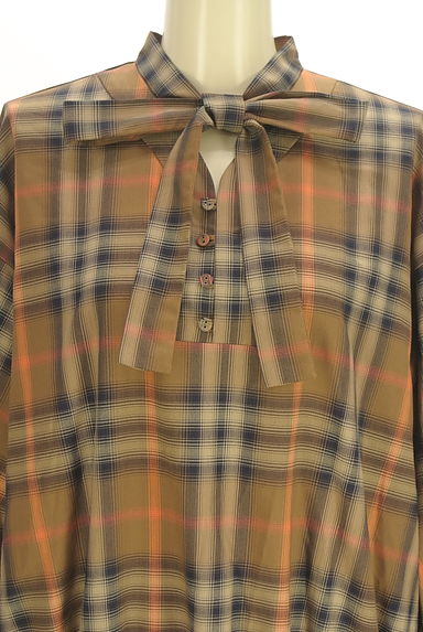 PINUE（ピヌエ）の古着「ボウタイギャザーヘムロングワンピース（ワンピース・チュニック）」大画像４へ