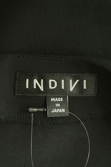 INDIVI（インディヴィ）の古着「アシメフレアブラウス（ブラウス）」大画像６へ