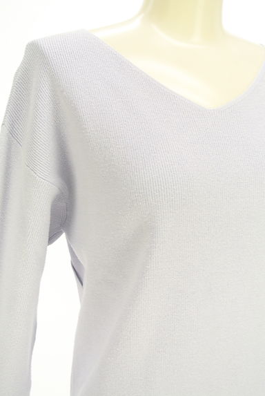 クリックで大画像表示 LAISSE PASSE(レッセパッセ)の古着「バックレースVネックニット(ニット)」大画像4へ