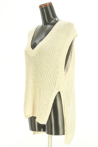 クリックで大画像表示 COMME CA(コムサ)の古着「Gabardine K.T 前後着ニットベスト(ベスト・ジレ)」大画像3へ
