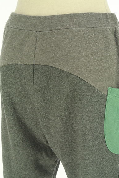 クリックで大画像表示 Jocomomola(ホコモモラ)の古着「クロップド丈スウェットパンツ(パンツ)」大画像5へ