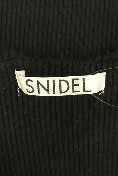 クリックで大画像表示 Snidel(スナイデル)の古着「アシンメトリーカラーリブニットトップス(ニット)」大画像6へ