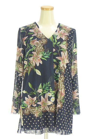 VIVIENNE TAM（ヴィヴィアンタム）トップス買取実績の前画像